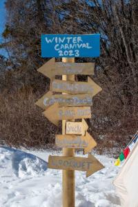 230306-Winter-Carnival-Sign-DSC 0270