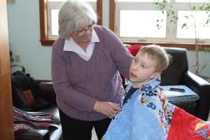 belknap-mill-quilters-guild-quilt-donations-009