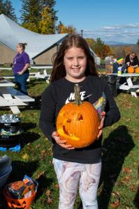 221019-Pumpkin-Carving-A-11