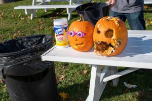 221019-Pumpkin-Carving-A-2