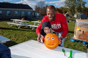 221019-Pumpkin-Carving-A-8