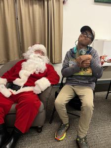 221221-Student-Holiday-Party-Santa-A-9