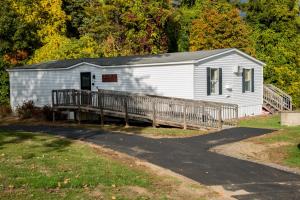 EChO Building (Experiential Challenges Outdoors Offices)